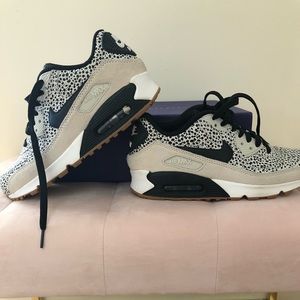 Womans Nike Air Max sneakers